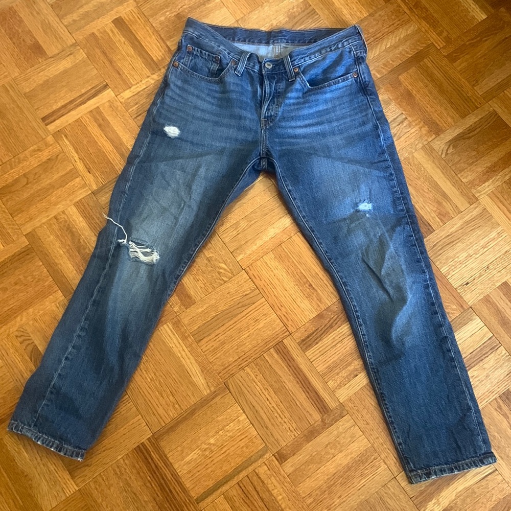 Distressed Levis 501
